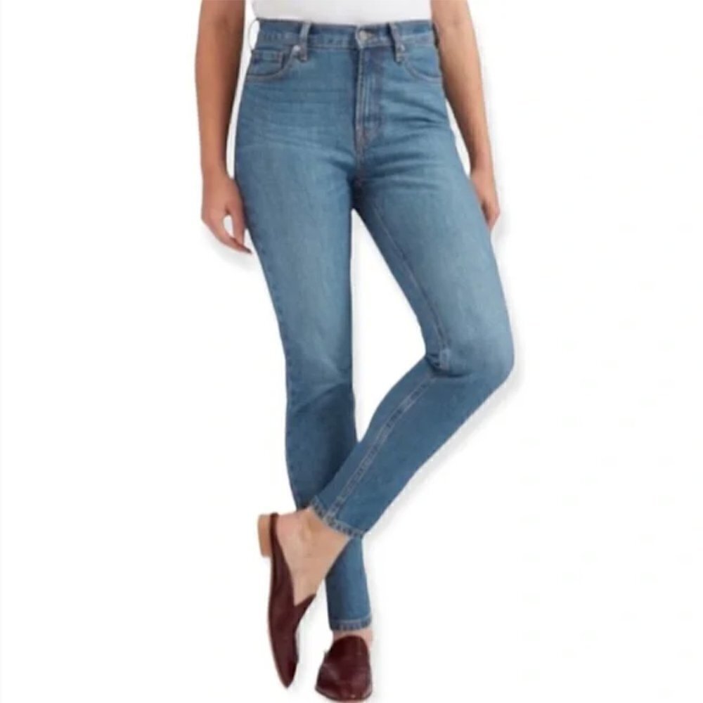 Everlane Medium Wash High Rise Straight Leg‎ Jeans 30